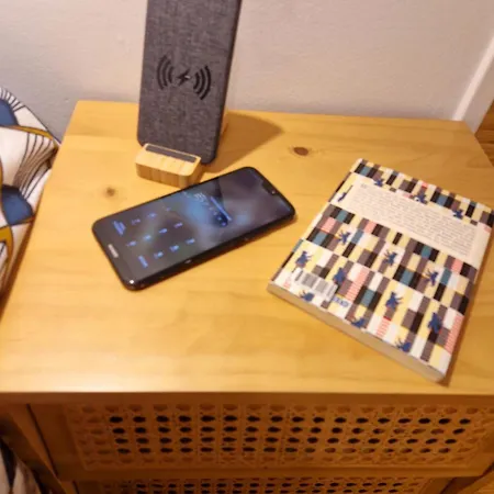 Chez Valerian, Gare De Apartment