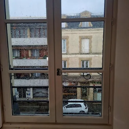 Chez Valerian, Gare De