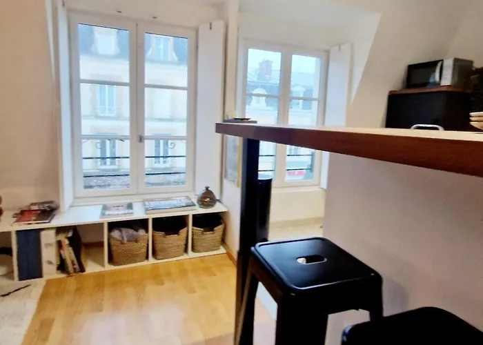 Chez Valerian, Gare De Apartment *